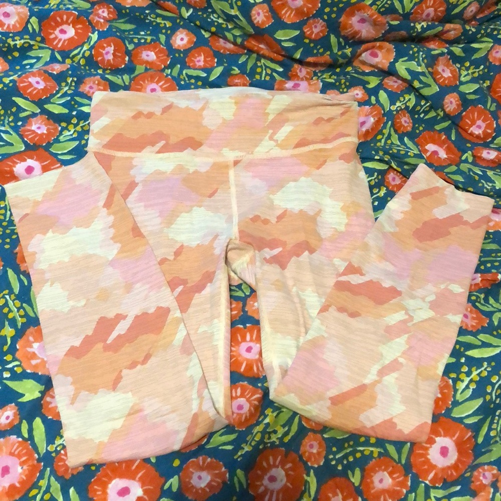 Outdoor voices worn ONCE! pink camo 7/8